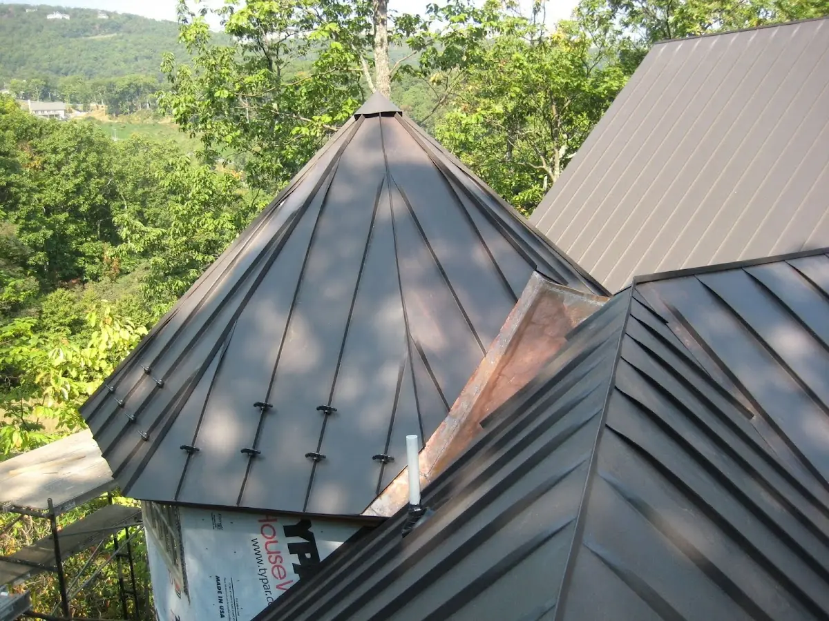 Professional Gutter Cleaning by Craftsman Roofing in North Lakes